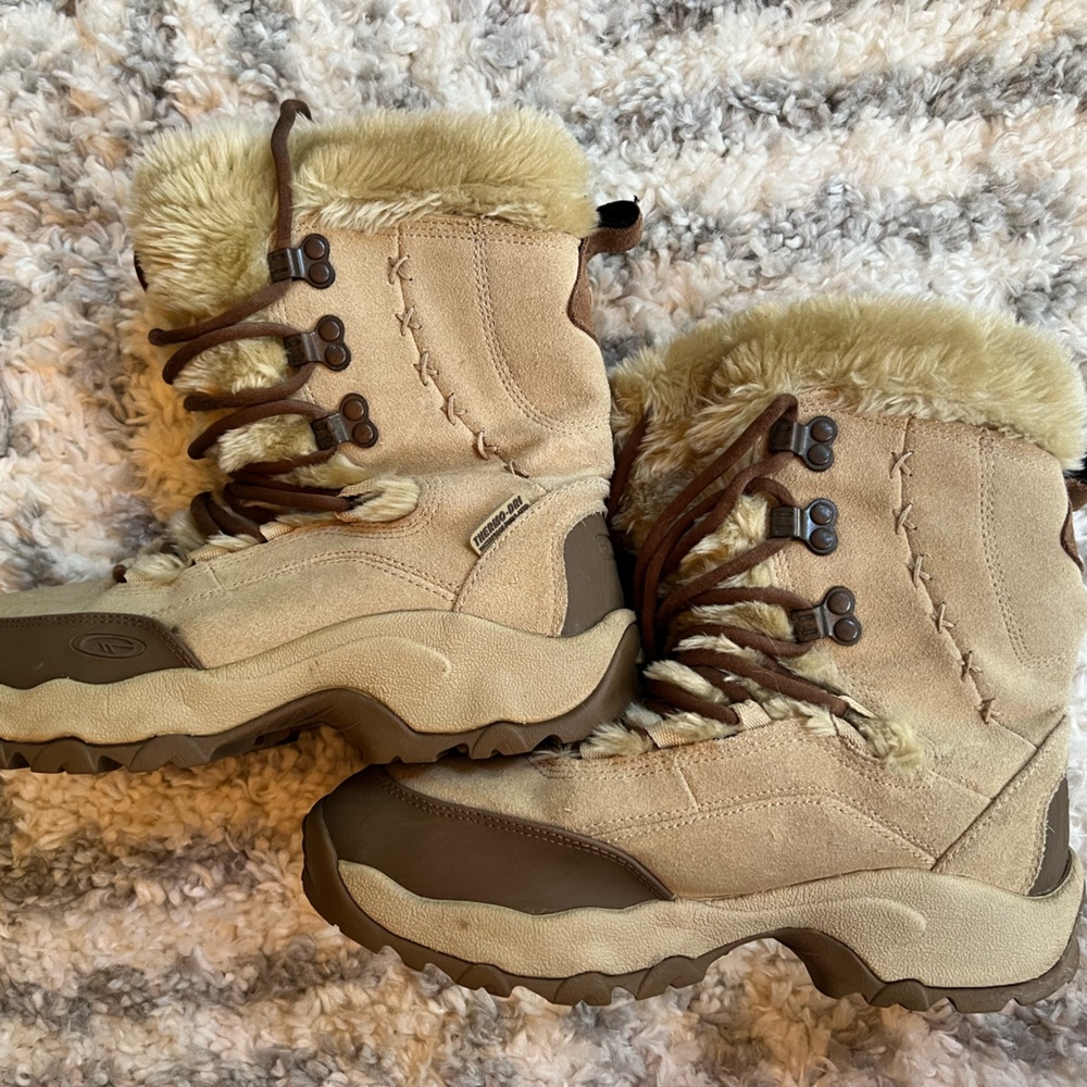 UGG boots in great condition! Size 10